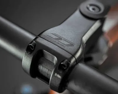 Винос MERIDA TEAM CC III Black, 31,8 mm, 60 mm, Angle: 6°, Alloy Flattop Design, Garmin mount